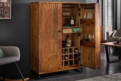 Massiver Barschrank SCORPION 141cm braun Mangoholz aufwendige 3D Schnitzereien