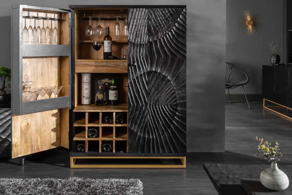 Massiver Barschrank SCORPION 141cm schwarz Mangoholz mit 3D Schnitzereien