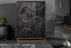 Massiver Barschrank SCORPION 141cm schwarz Mangoholz mit 3D Schnitzereien