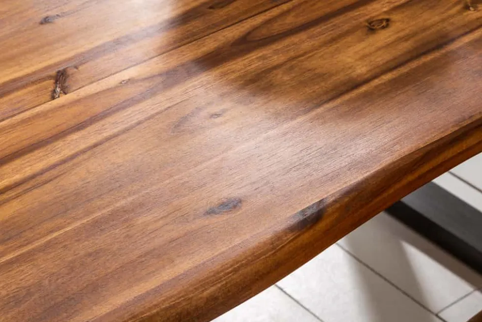 Massiver Baumstamm Esstisch GENESIS 180cm Akazie Baumkante Kufengestell Industrial Finish