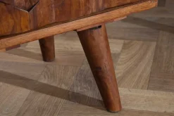 Massiver Beistelltisch MYSTIC LIVING 40cm Akazie braun 3D Oberfläche Nachttisch