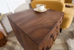 Massiver Beistelltisch MYSTIC LIVING 40cm Akazie braun 3D Oberfläche Nachttisch