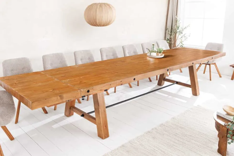 Massiver Esstisch FINCA 300-400cm vintage braun verlängerbar recyceltes Pinienholz