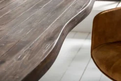Massiver Esstisch GENESIS VINTAGE 200cm braun Akazienholz schwarzes X-Gestell Baumkante