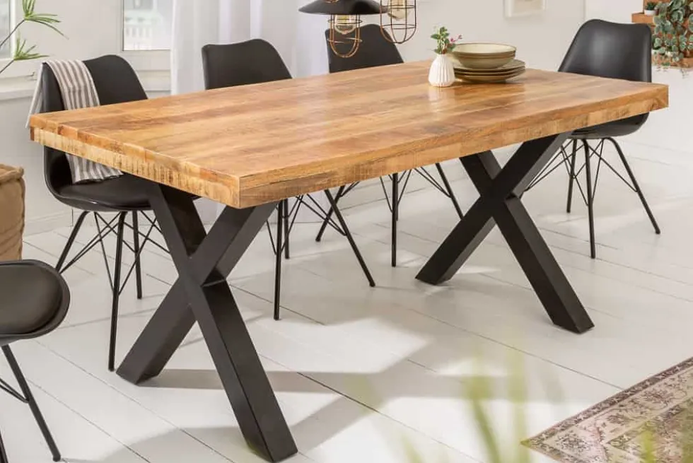 Massiver Esstisch IRON CRAFT 140cm Mangoholz schwarz Metall Industrial Design