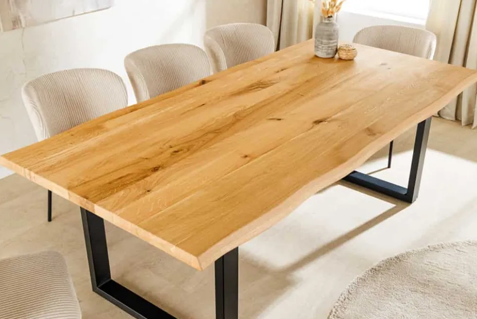 Massiver Esstisch WILD OAK 160cm natur schwarz Wildeiche Baumkante Metall U-Gestell
