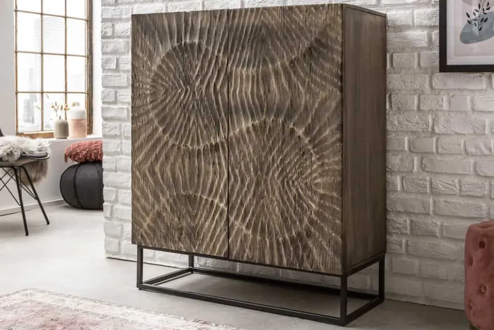 Massives Highboard SCORPION 120cm grau Akazie aufwendige 3D Schnitzereien