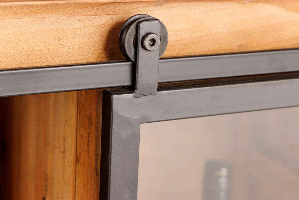 Massives Lowboard HERITAGE 160cm natur Pinie Industrial-Türen Metall Vitrine