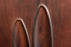 Massives Sideboard DUNE 175cm walnuss-braun Akazienholz 3D-Design schwarz Metall