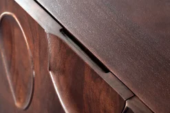 Massives Sideboard DUNE 175cm walnuss-braun Akazienholz 3D-Design schwarz Metall