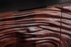 Massives Sideboard FLUID 175cm walnuss-braun Akazienholz 3D-Design schwarzer Sockelfuß