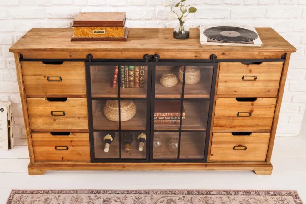 Massives Sideboard HERITAGE 150cm natur Pinienholz Industrial-Türen Metall Vitrine