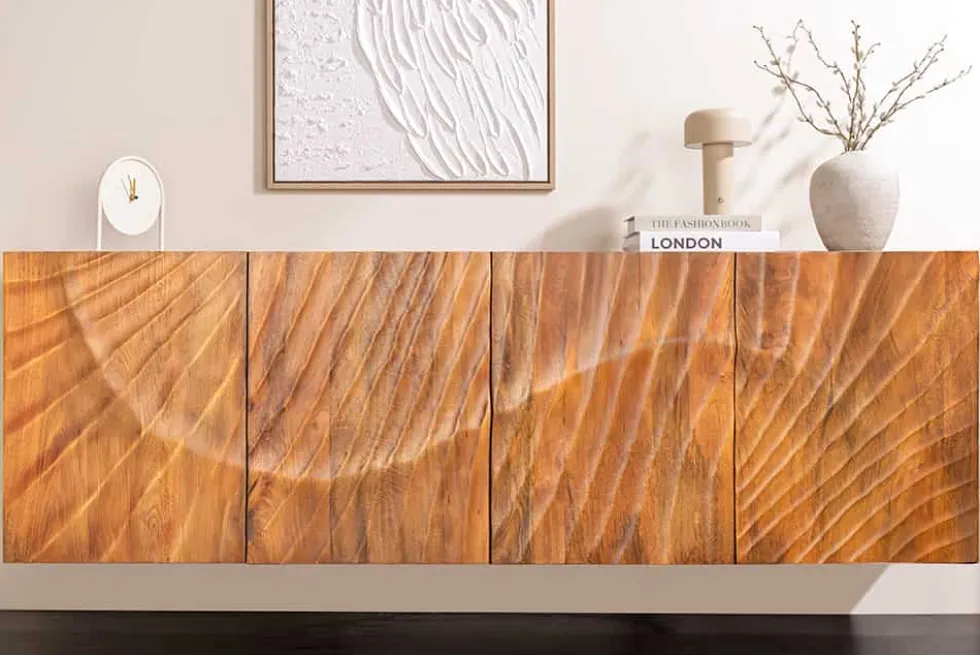 Massives Sideboard SCORPION 180cm braun hängend Mangoholz mit 3D Schnitzereien