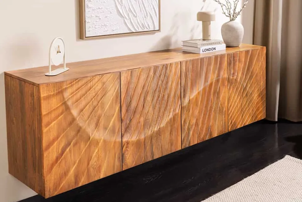 Massives Sideboard SCORPION 180cm braun hängend Mangoholz mit 3D Schnitzereien