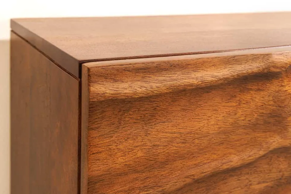 Massives Sideboard SCORPION 180cm braun hängend Mangoholz mit 3D Schnitzereien