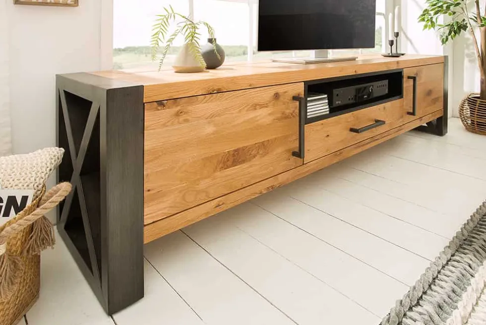 Massives TV-Board THOR 200cm Wild Eiche geölt Lowboard im Industrial Design