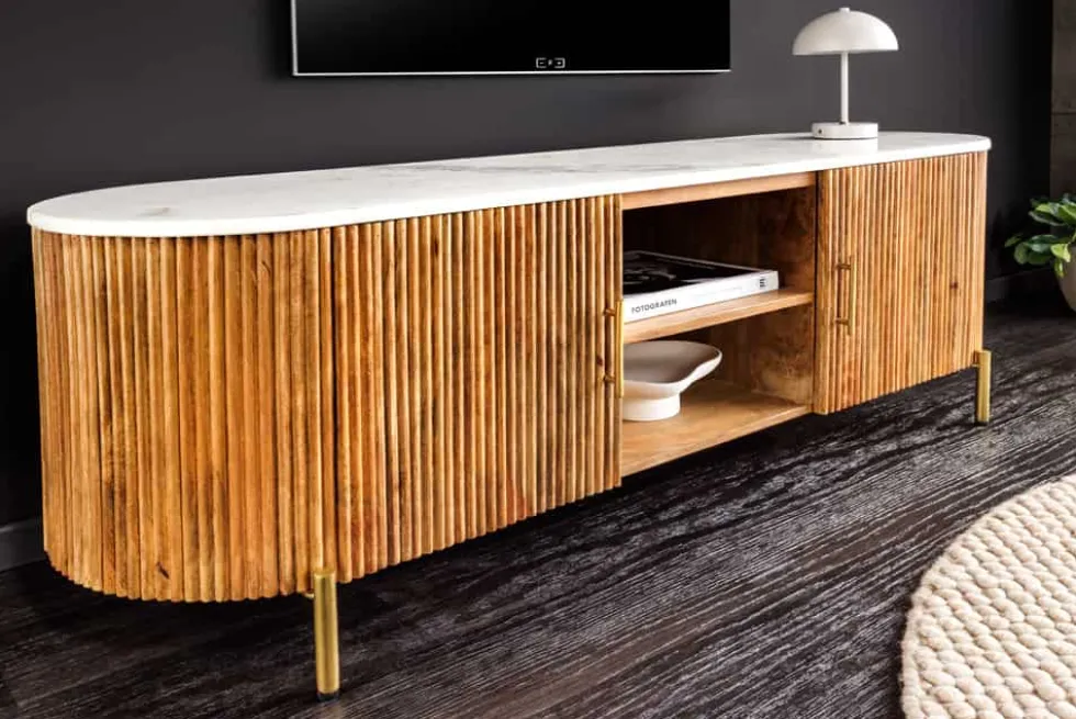 Massives TV-Board TRES CHIC 140cm natur Mangoholz weiß Marmor mit viel Stauraum