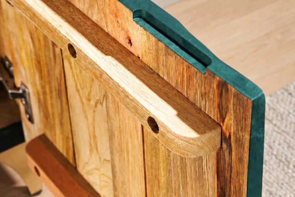 Massives TV-Lowboard GOLDEN SUNSET 180cm türkis 3D-Schnitzereien gold Mangoholz Metall