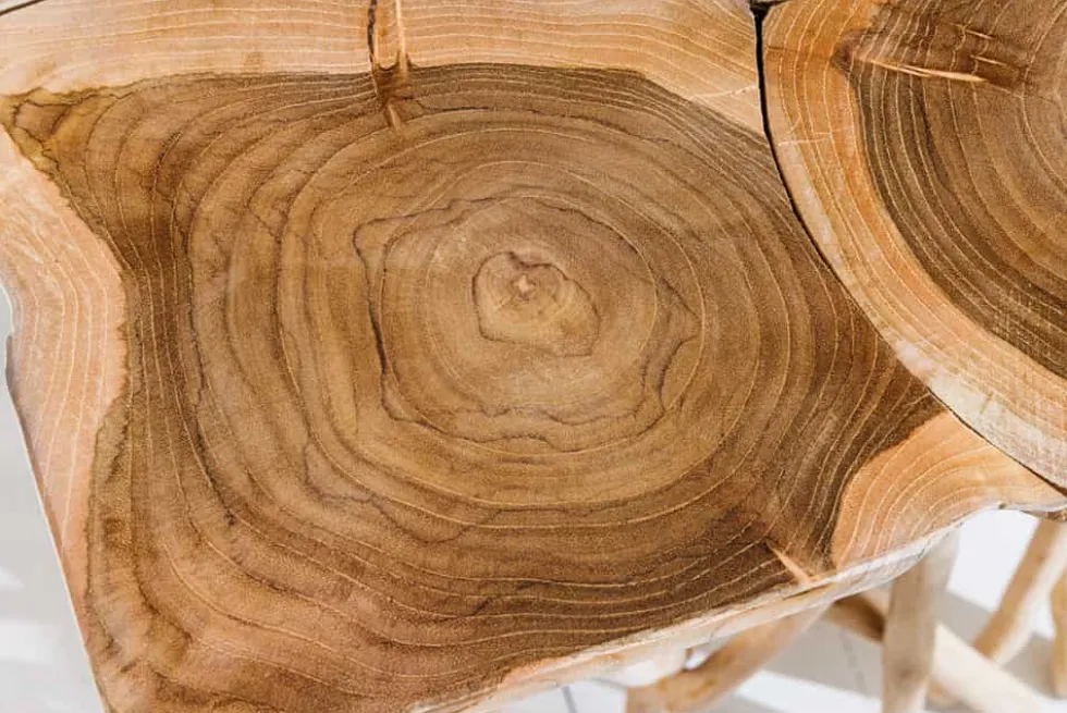 Massivholz Beistelltisch DRIFTWOOD 60cm natur Teak viereckig im Stelzen-Design