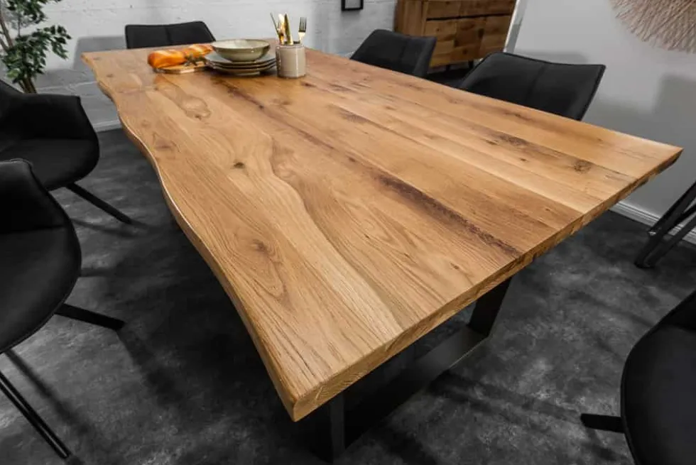 Massivholz Esstisch LIVING EDGE 180cm natur Wildeiche geölt Baumkante Kufengestell