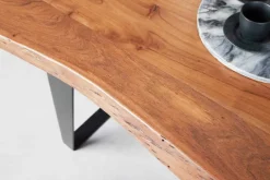 Massivholz Esstisch ORGANIC ARTWORK 180cm Akazie Industrial Design Eisengestell Baumkante