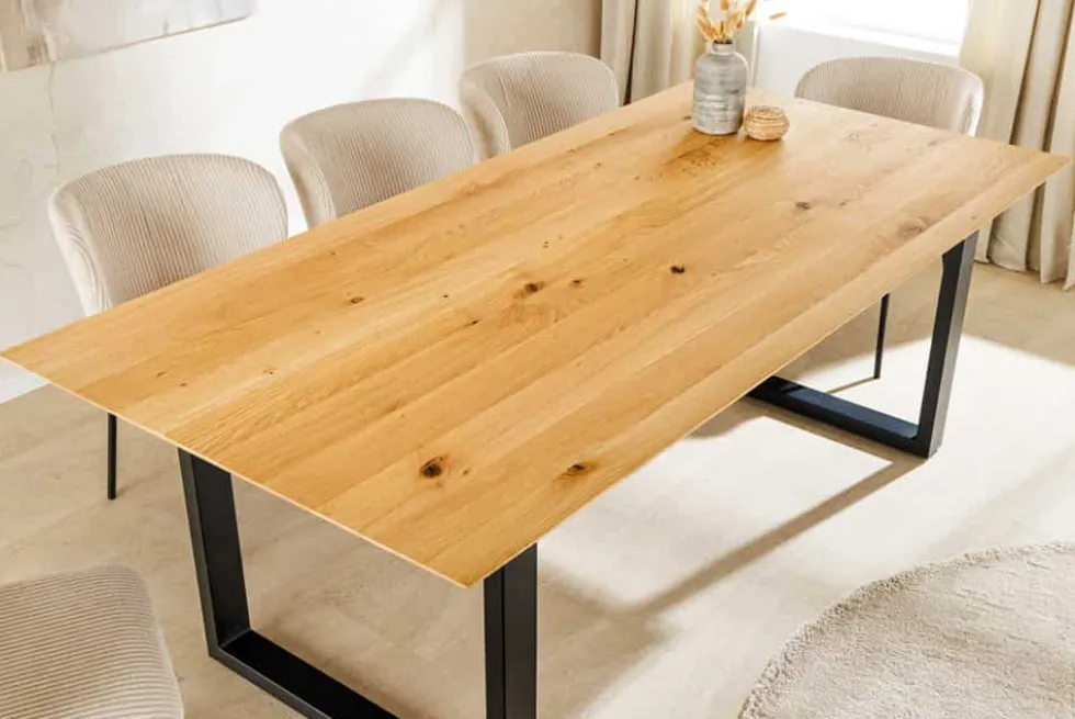 Massivholz Esstisch WILD OAK 200cm natur Wildeiche Schweizer Kante Metall U-Gestell