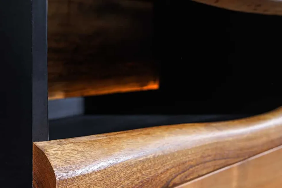 Massivholz Sideboard GRAND ACACIA 180cm braun Akazie mit LED-Beleuchtung Baumkante