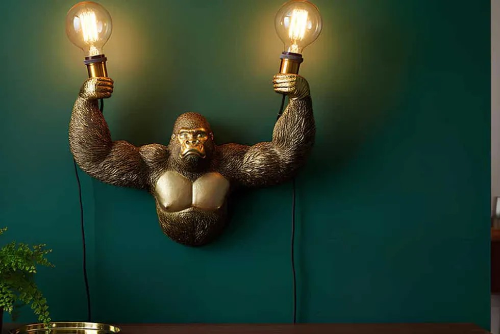 Moderne Wandlampe KING APE 50cm gold Affen-Skulptur handmade
