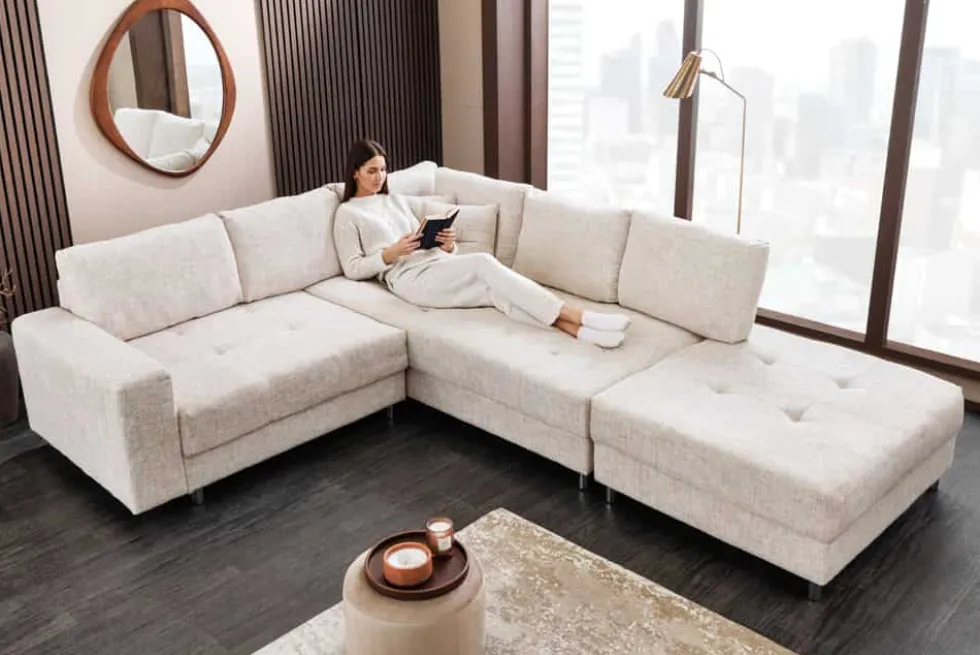 Moderne Wohnlandschaft KENT 220cm champagner beige Strickstoff Ecksofa inkl. Hocker