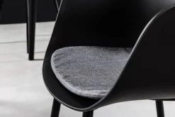 Moderner Stuhl DESIGNO schwarz Kunststoff Gartenstuhl mit Armlehnen Indoor Outdoor