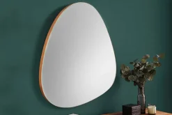 Moderner Wandspiegel NOEMI 70cm natur Eiche Massivholz handmade asymmetrisches Design