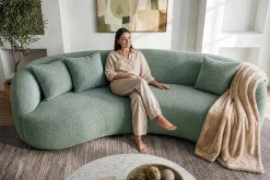 Organisches Sofa ATELIER 230cm salbei Bouclé 3-Sitzer Couch inkl. Kissen