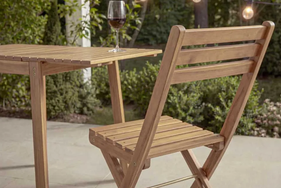 Outdoor Balkon Stuhl BALI natur honey Akazienholz klappbar wetterfest Gartenstuhl