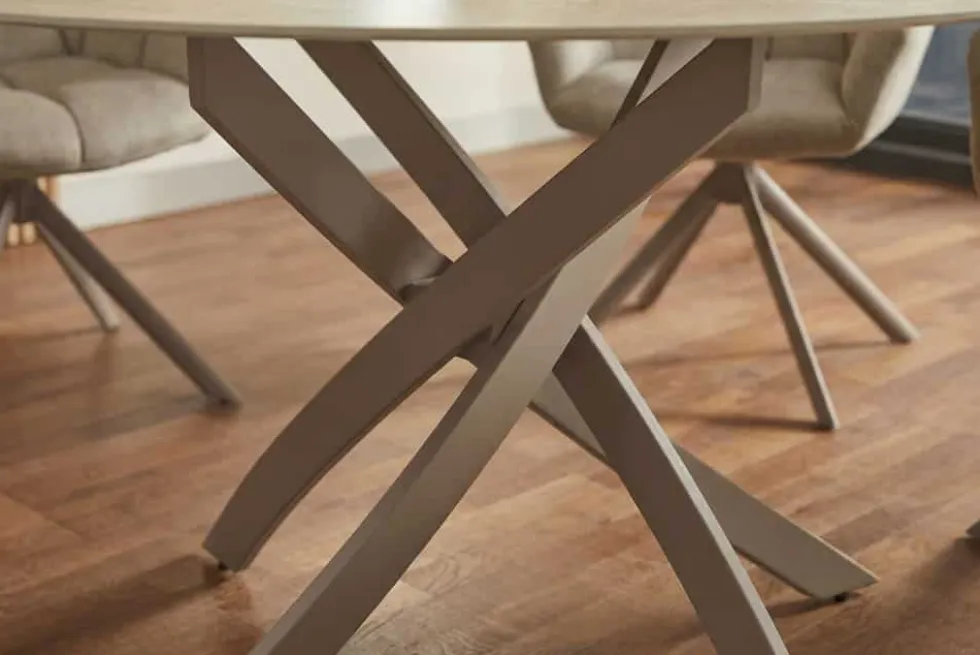 Runder Esstisch ALPINE 120cm natur Travertin Keramik champagner greige Metall