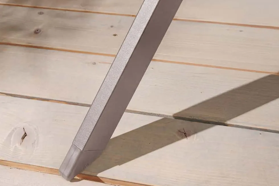 Runder Gartentisch DESIGNO 120cm natur Holz-Design greige Metall In- und Outdoor