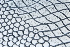 Rundes 2er Set Beistelltisch ELEMENTS 50cm silber antik Krokodil-Design handmade