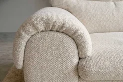 3-Sitzer Sofa SIXTH SENSE 210cm beige Bouclé-Strickstoff mit Nosagfederung und Daunenfedern