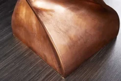 Skulp­tu­raler Beistelltisch TWIST 45cm kupfer geflammt Metall handmade Nachttisch