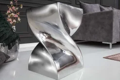 Skulp­tu­raler Beistelltisch TWIST 45cm silber Aluminium poliert Sitzhocker Modern Design