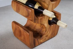 Skulp­tu­rales Weinregal ARTE 100cm natur Suarholz handmade in Bali Flaschenhalter