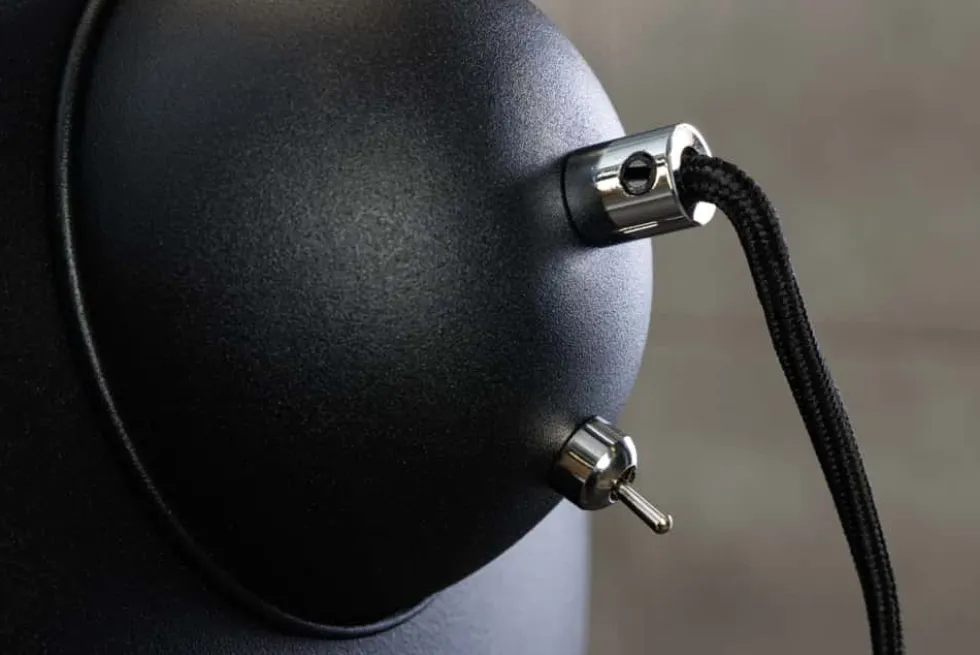 Stehlampe BIG STUDIO 170cm schwarz Blattsilber-Optik Industrial Design