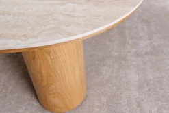 Stilvoller Couchtisch ORGANIKO 110cm natur Eiche Travertin Keramik