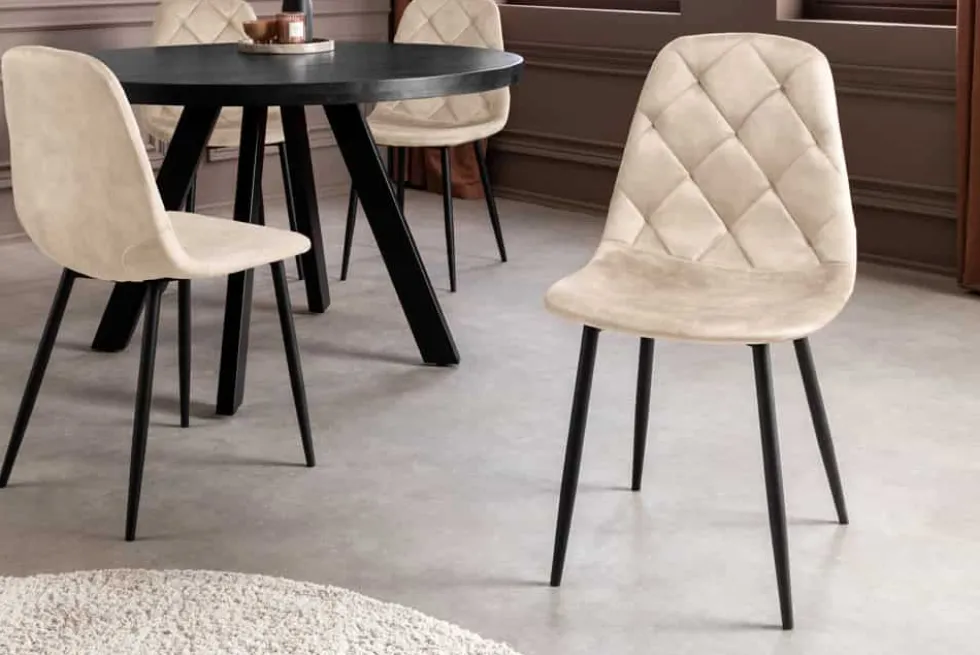 Stilvolles 2er-Set Stühle GLAMM champagner beige Samt schwarze Metallbeine